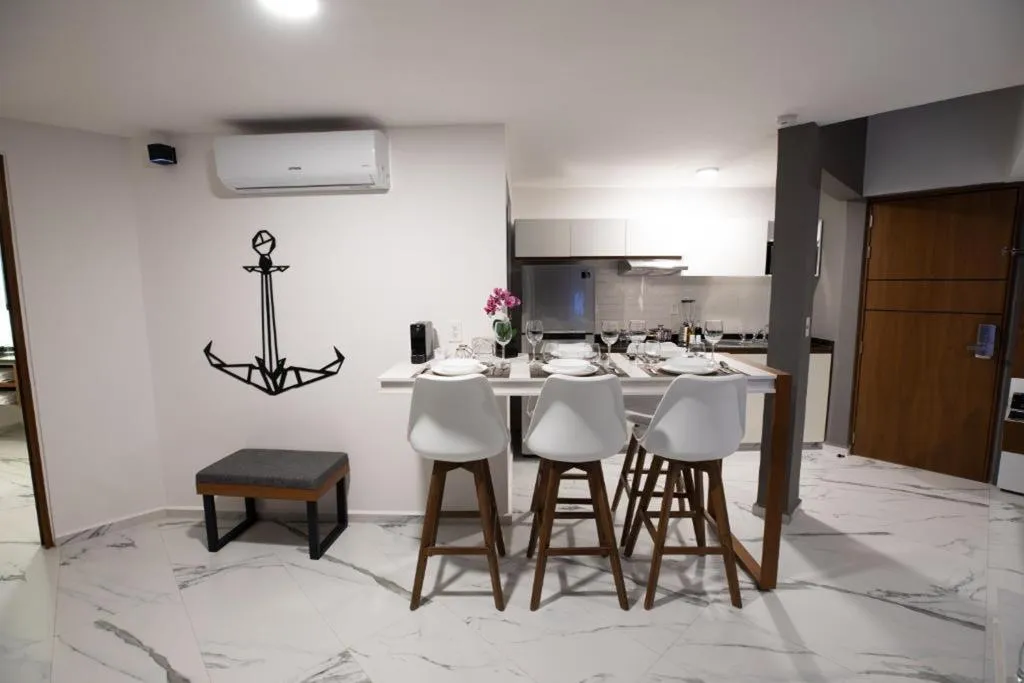 STUDIO DELUXE QUEEN BED Room, Seven Boutique Apartments Cancún, Cancun Area