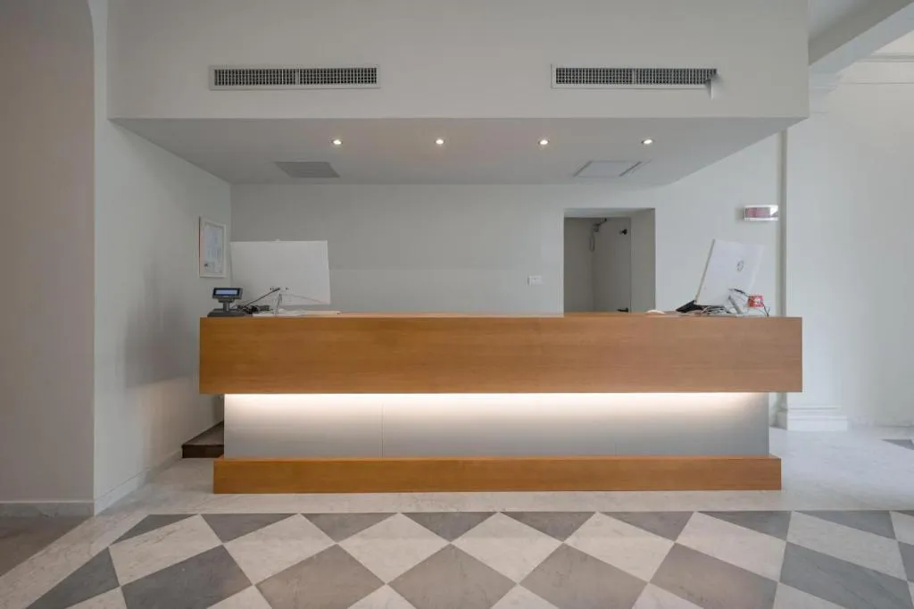 Lobby, Ariele, Florence