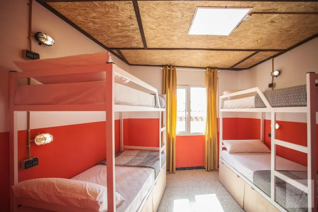 Room, Neptuno Hostal, Costa Brava