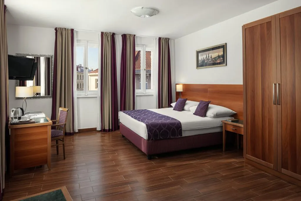 Double or Twin STANDARD Room, Galileo, Prague