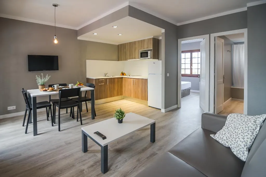 APARTMENT THREE BEDROOMS ONE BATHROOM Room, Nelva Resort, Menorca
