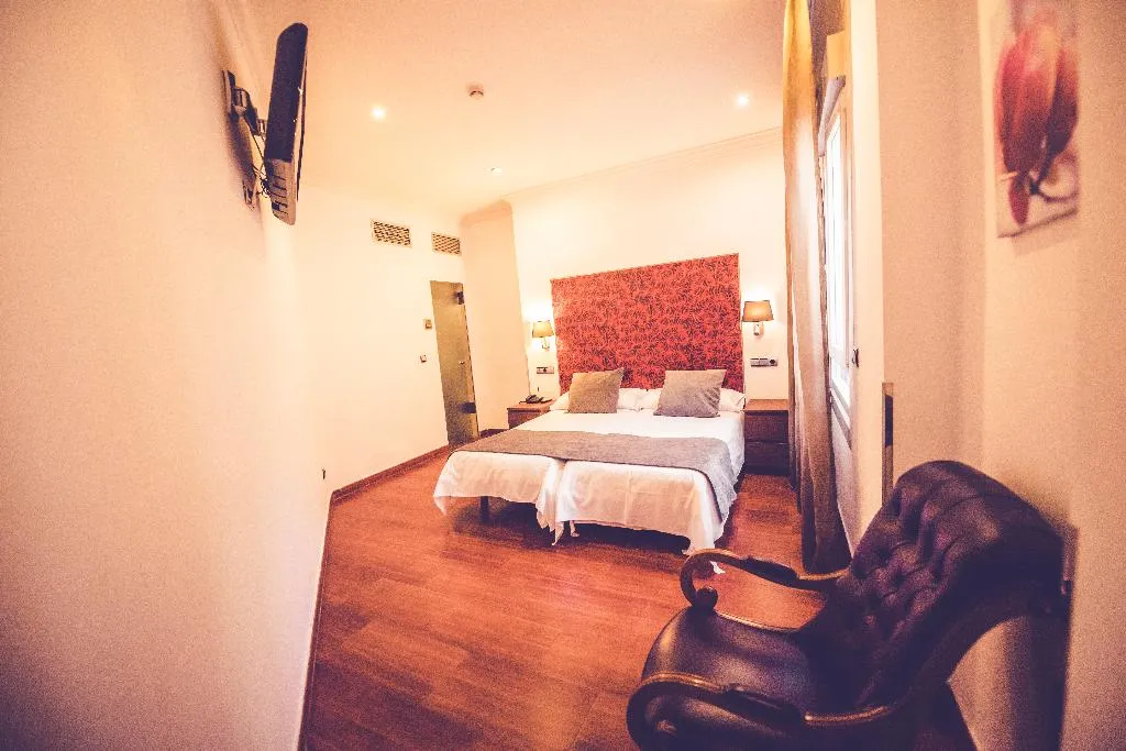 DOUBLE STANDARD Room, Hostal Sol Los Angeles, Madrid