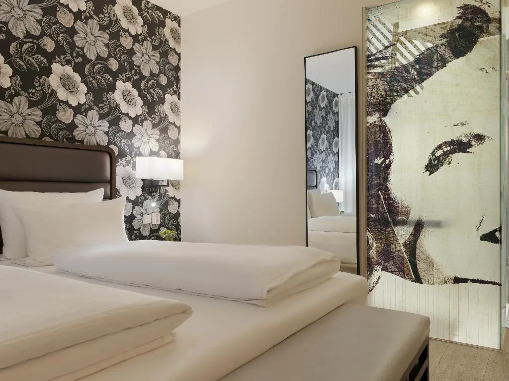 DOUBLE DELUXE Room, H10 Berlin Ku'Damm, Berlin