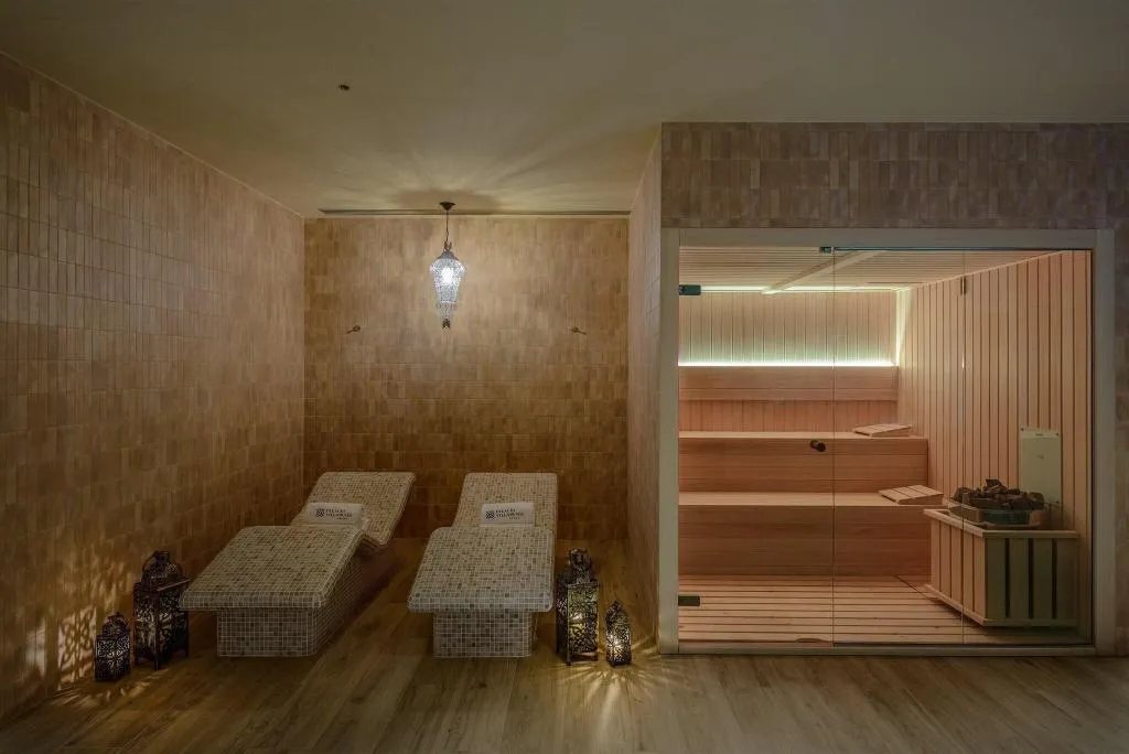 Sports and Entertainment, CoolRooms Palacio Villapanes 5 GL, Seville