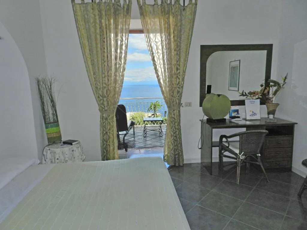 DOUBLE WITH JACUZZI WITH VIEWS Room, Holiday Hotel Praiano - Amalfi Coast, Naples