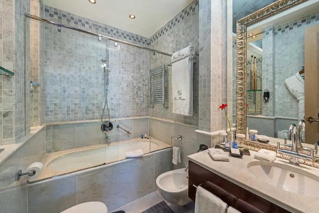 DOUBLE SINGLE USE DELUXE Room, Casa Fuster, Barcelona