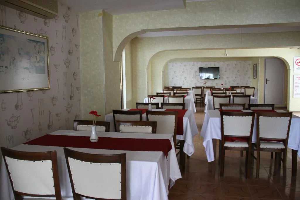 Restaurant, Saturn, Izmir