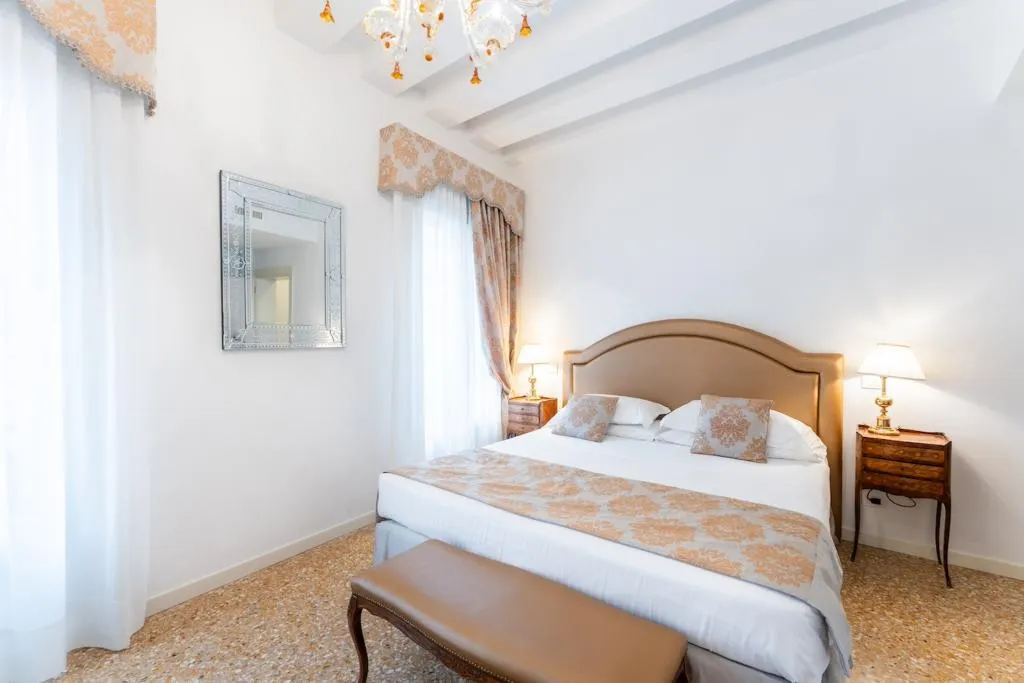 APARTMENT DELUXE Room, San Teodoro Palace  - Luxury Apartments, Venice