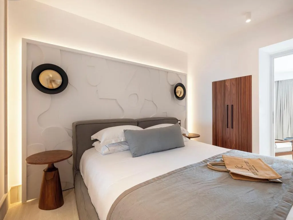 SUITE WITH PRIVATE POOL Room, Santo Pure Oia Suites and Villas, Santorini