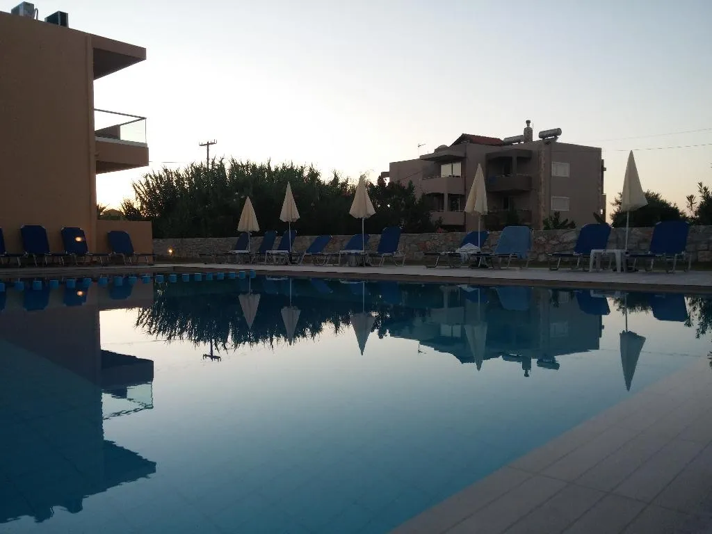 Pool, Gerona Mare, Crete