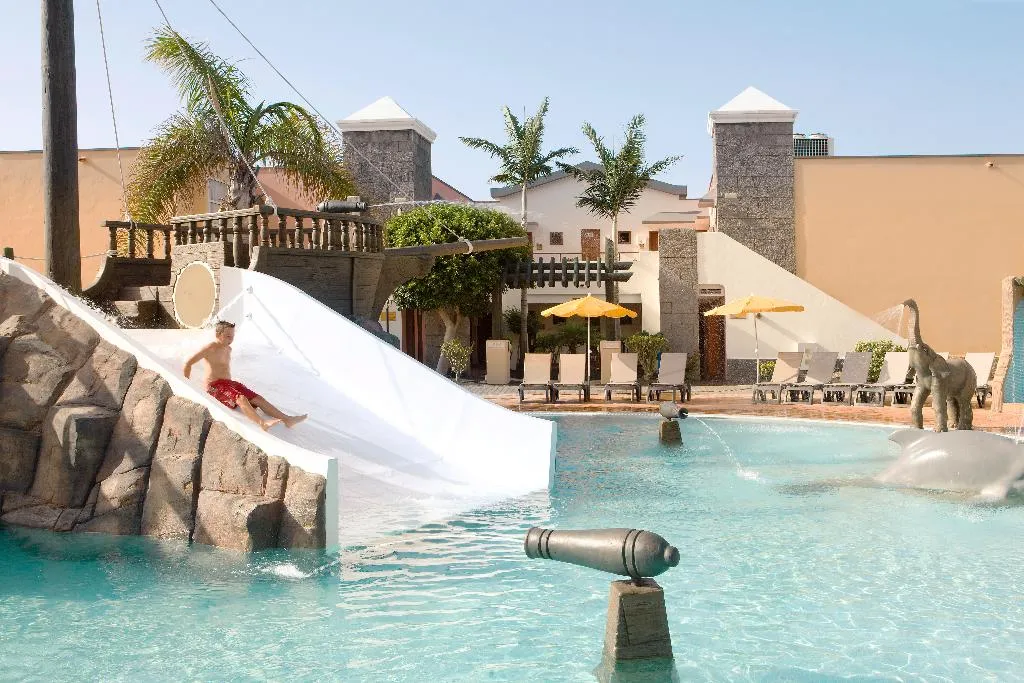 Pool, H10 Rubicon Horizons Collection, Lanzarote