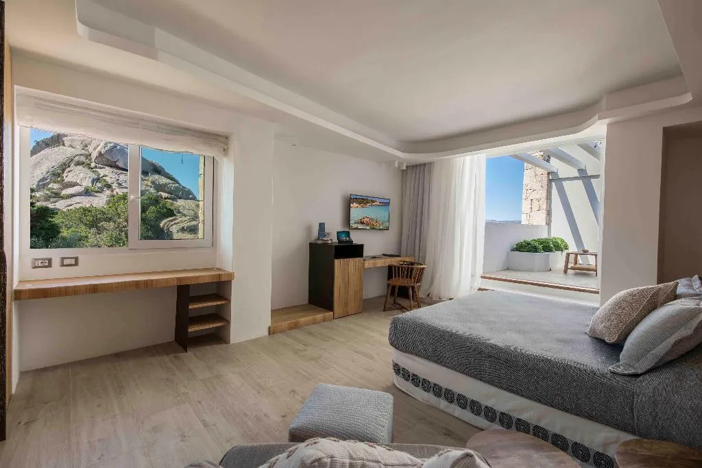 JUNIOR SUITE SUPERIOR Room, Grand Relais dei Nuraghi, Olbia