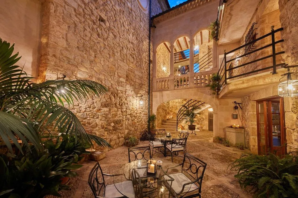 Terrace, Cas Comte Petit Hotel & Spa, Majorca