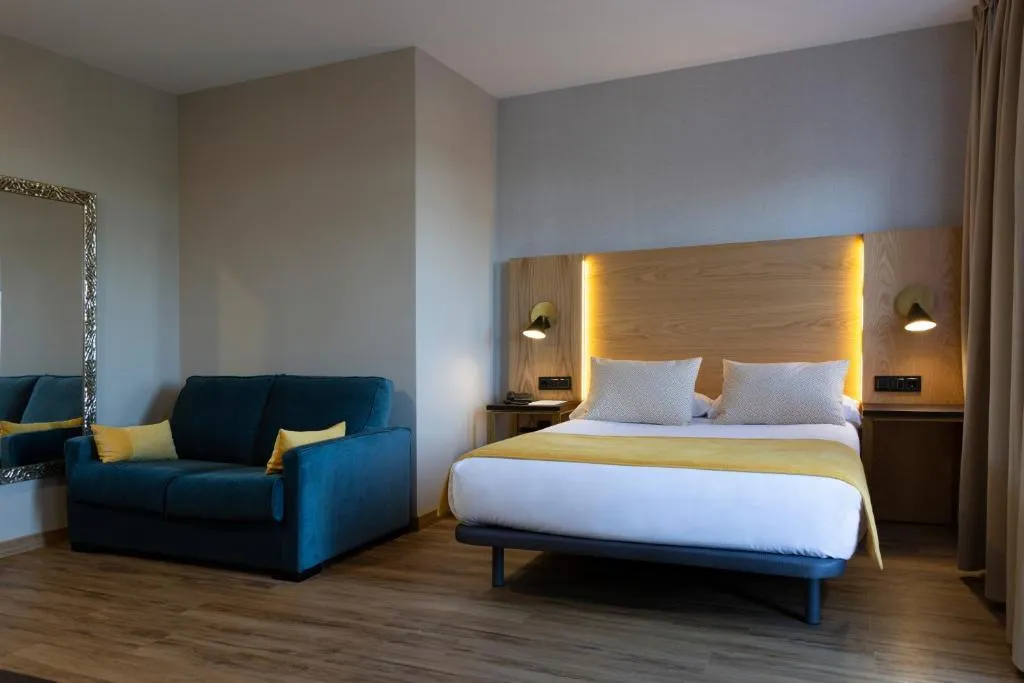 Room, Zentral Mayoral, Madrid