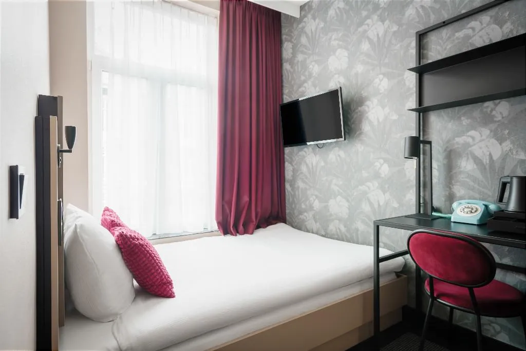Room, Krisotel, Amsterdam