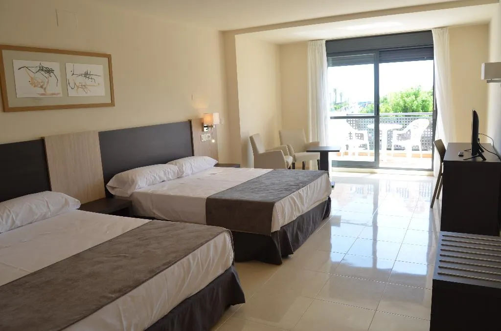QUADRUPLE CAPACITY 4 Room, Adaria Vera, Costa Almeria