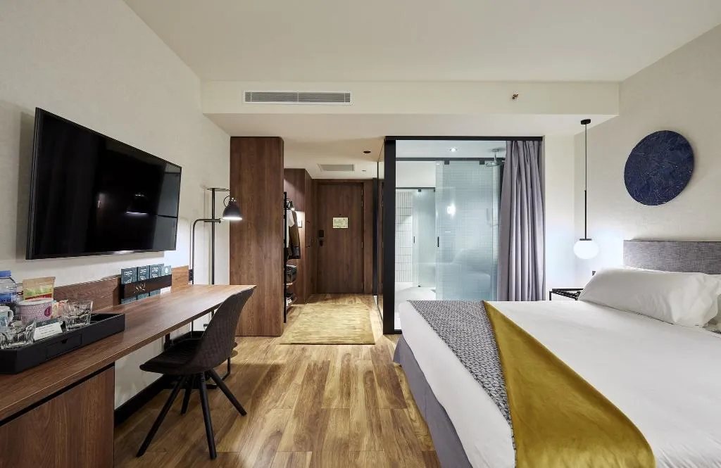 DOUBLE INNER-KING SIZE BED Room, Radisson Blu 1882 Hotel, Barcelona Sagrada Familia, Barcelona
