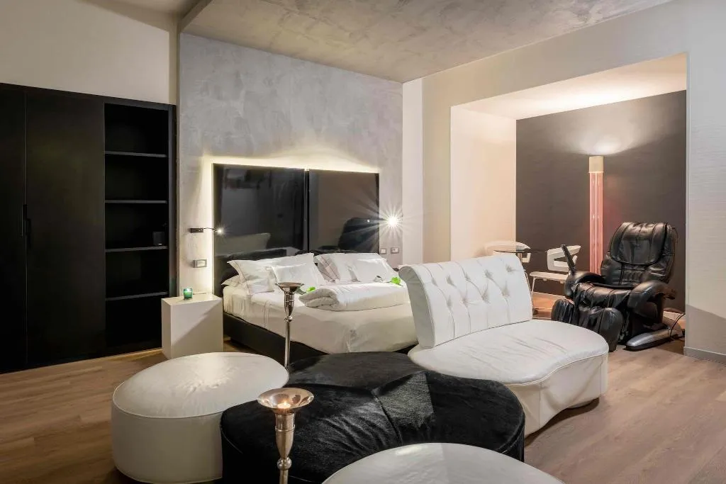 JUNIOR SUITE WITH DOUBLE BED Room, UNA Hotel One Spa&Wellness, Catania
