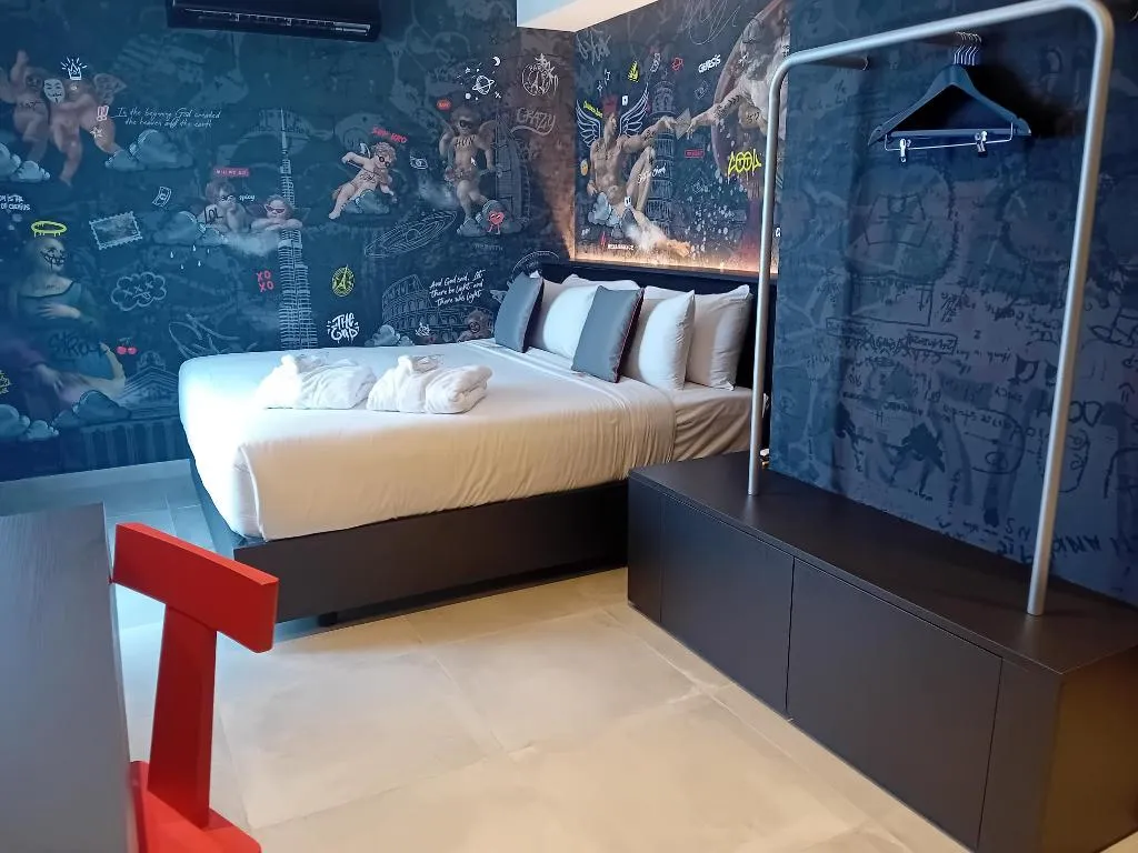 Double or Twin DELUXE WITH JACUZZI Room, So City Hotel, Malta