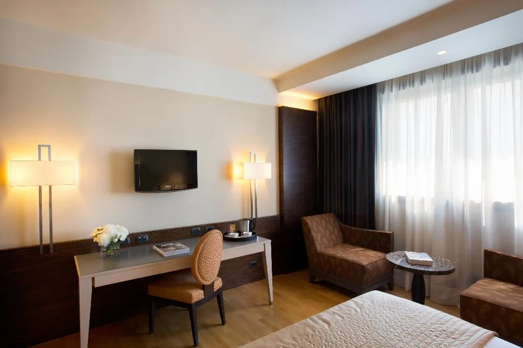 DOUBLE SINGLE USE SUPERIOR Room, Starhotels Grand Milan, Milan