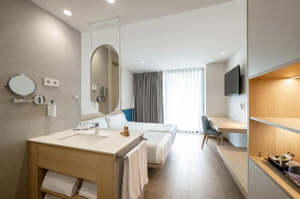 DOUBLE SINGLE USE STANDARD Room, Port Alicante - Playa de San Juan, Costa Blanca
