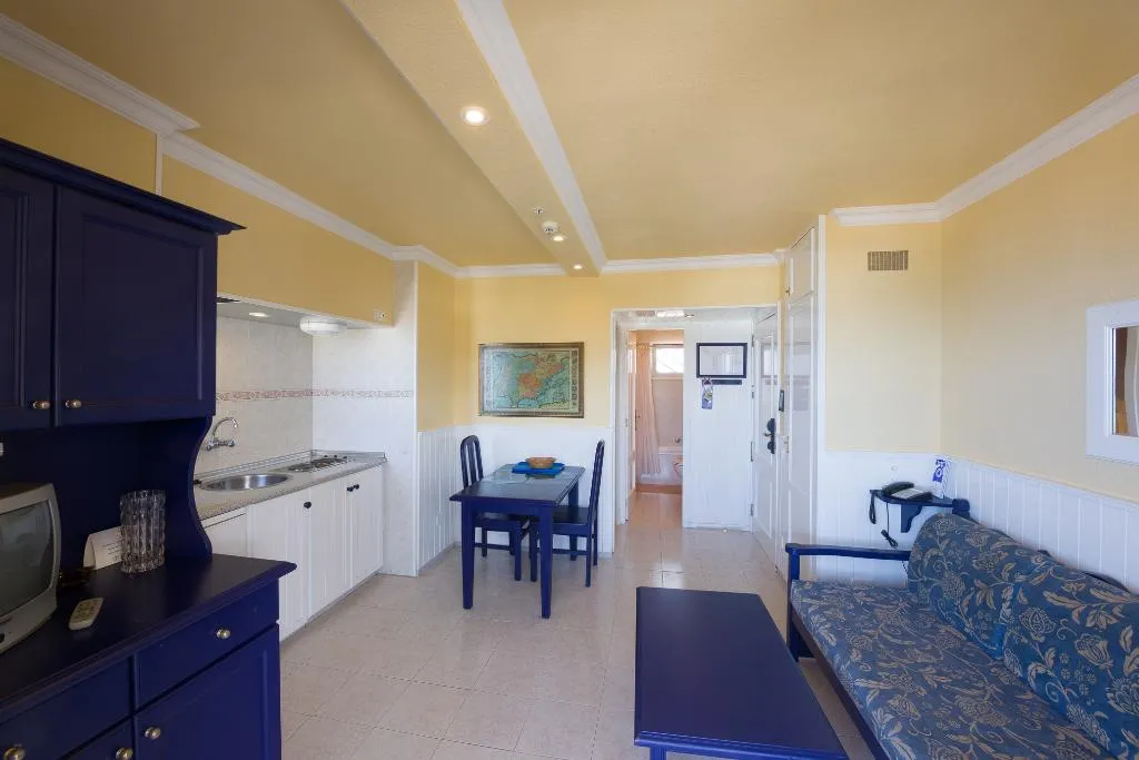 APARTMENT CAPACITY 3 Room, Apartamentos Teneguia, Tenerife