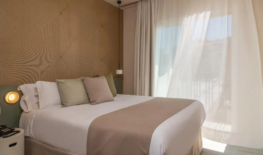 QUADRUPLE SUPERIOR Room, Aqua Hotel Bertran Park**** Adults Recommended, Costa Brava