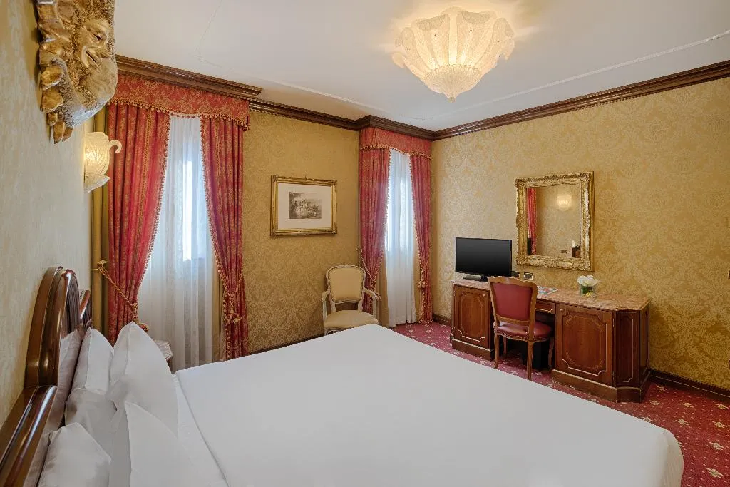 Double or Twin SUPERIOR Room, NH Venezia Santa Lucia, Venice