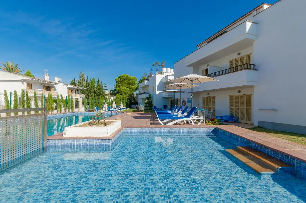 Pool, Yourhouse Venecia, Majorca