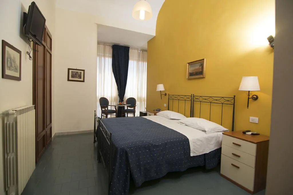 Room, Villa Margherita, Naples