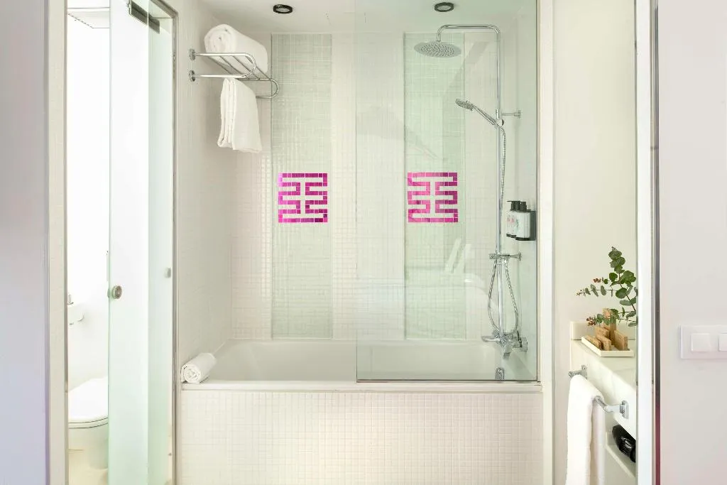 JUNIOR SUITE WITH TERRACE Room, Allegro Barcelona, Barcelona