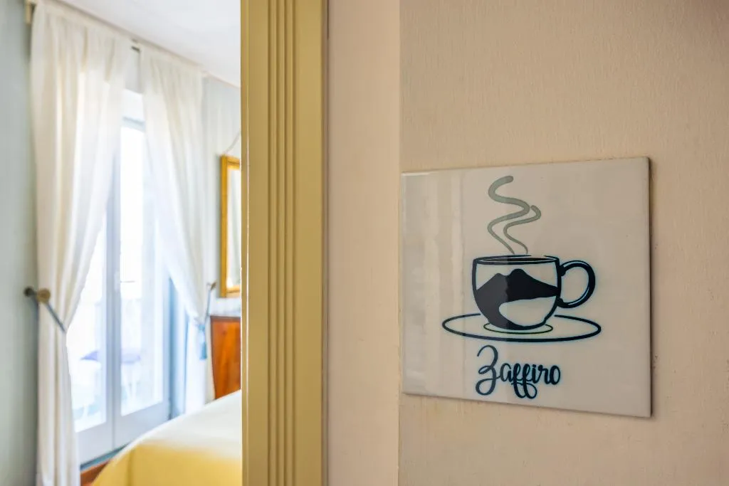 DOUBLE SUPERIOR WITH AIR CONDITIONING Room, La Casa Di Bruno, Naples