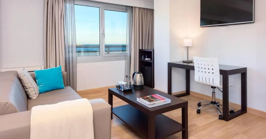 Room, Hotel Alicante Gran Sol Affiliated by Melia, Costa Blanca