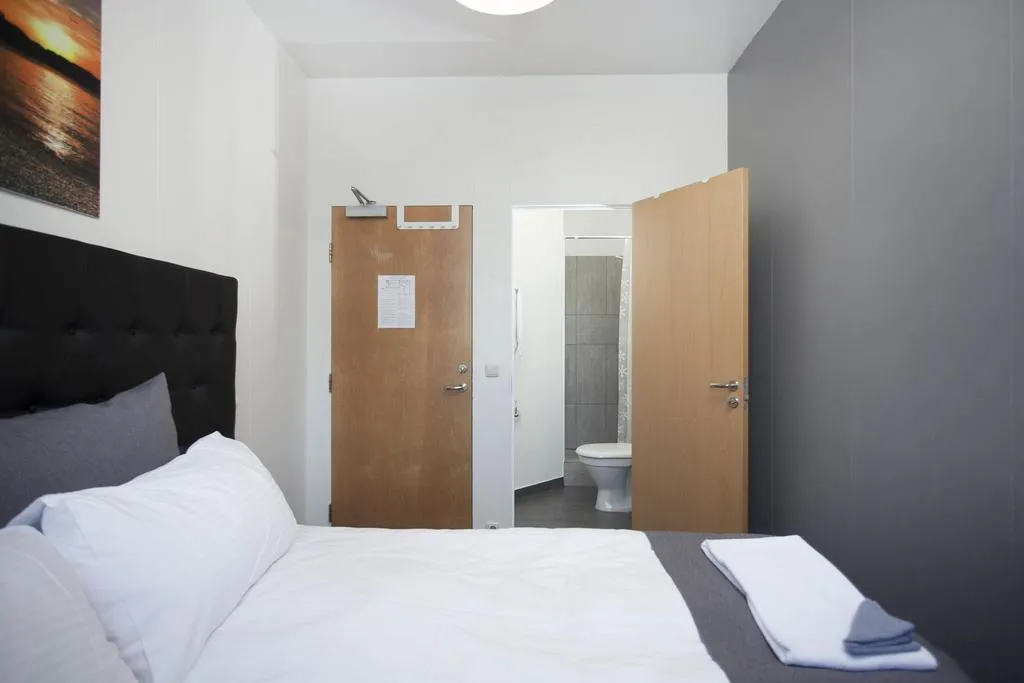 DOUBLE WITH SHARED BATHROOM Room, Brim Hotel, Reykjavik