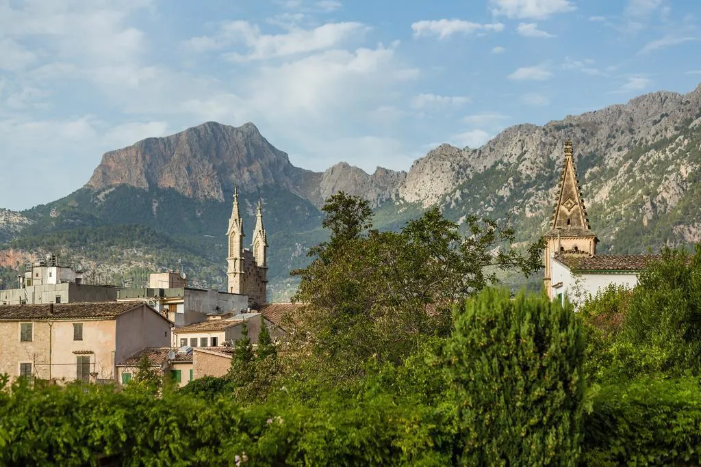 General view, Ca'l Bisbe, Majorca