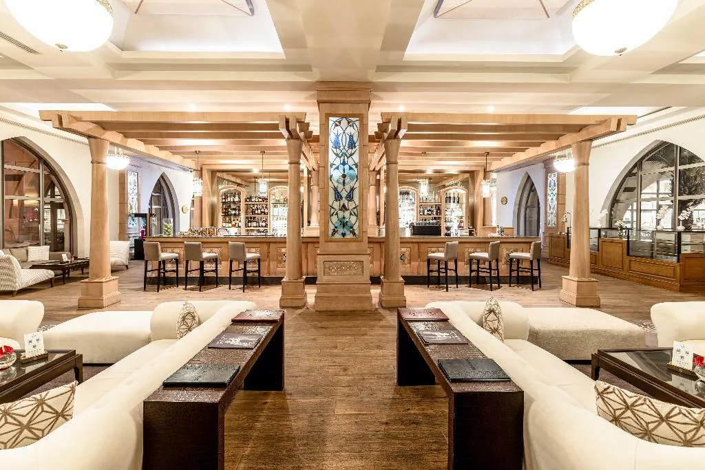 Bar, Kempinski Hotel The Dome, Antalya