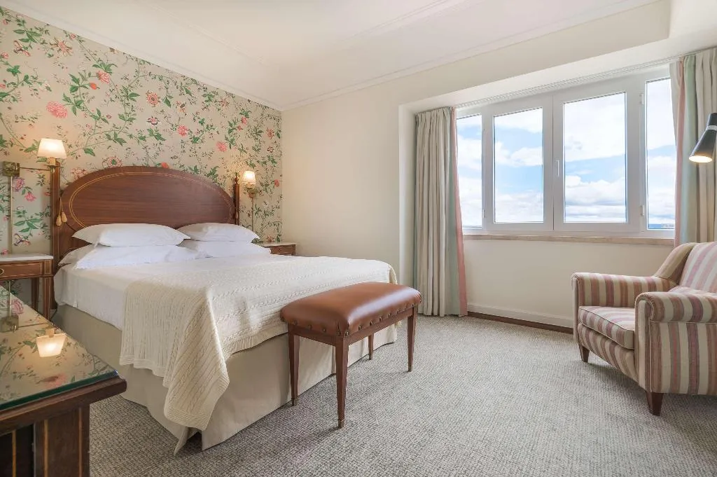 Room, As Janelas Verdes, Lisbon