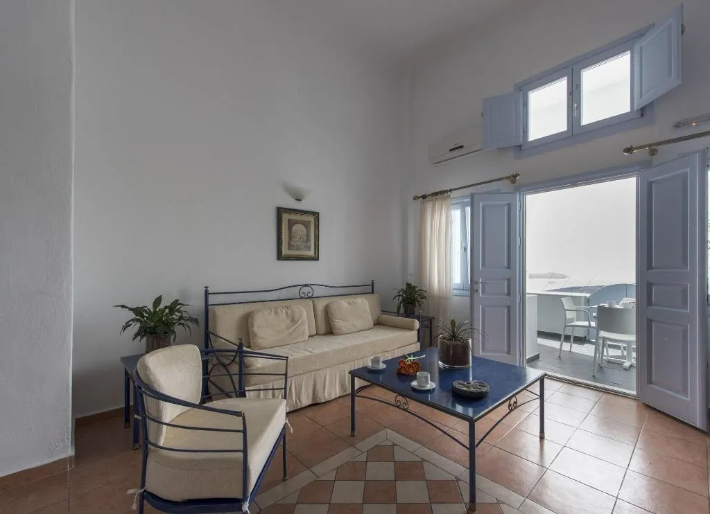 Room, Kastro Suites, Santorini