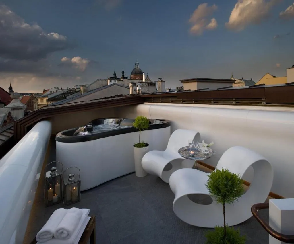 Room, Kanonicza 22, Krakow