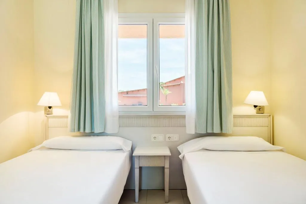 APARTMENT TWO BEDROOMS Room, Ilunion Sancti Petri, Costa De La Luz