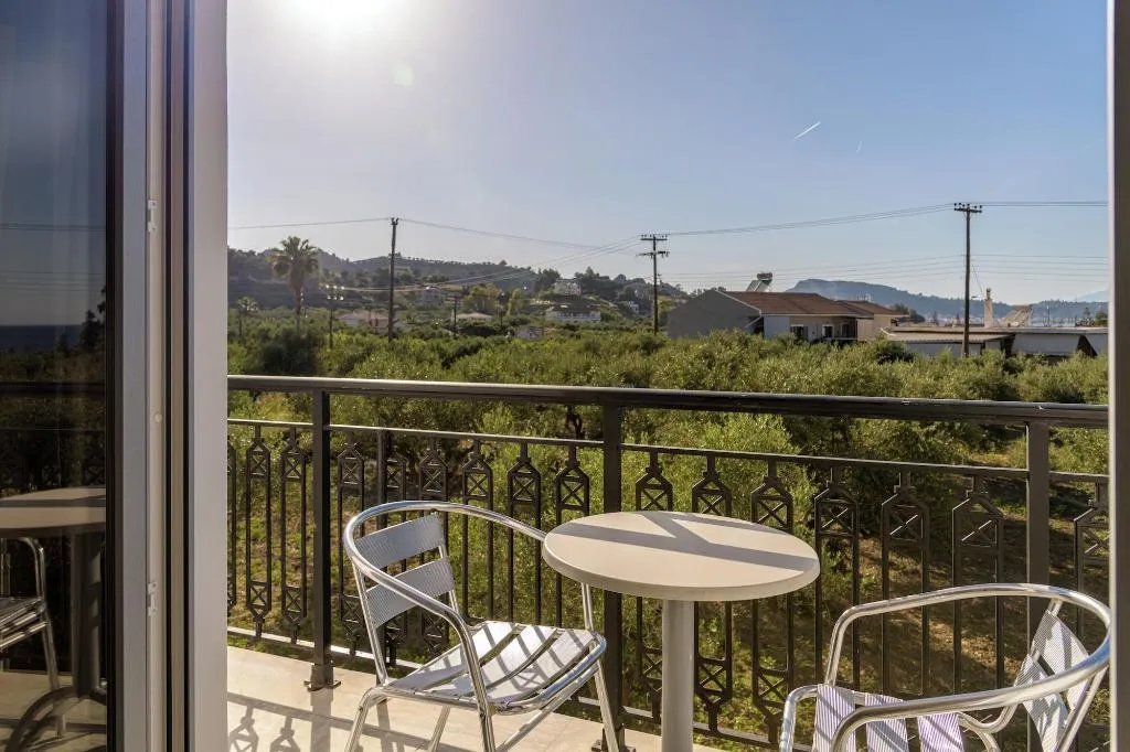 Room, Denise Studios & Apartments, Zante