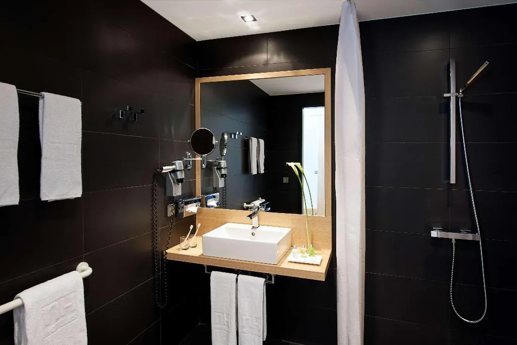 TRIPLE STANDARD Room, NH Berlin Potsdamer Platz, Berlin