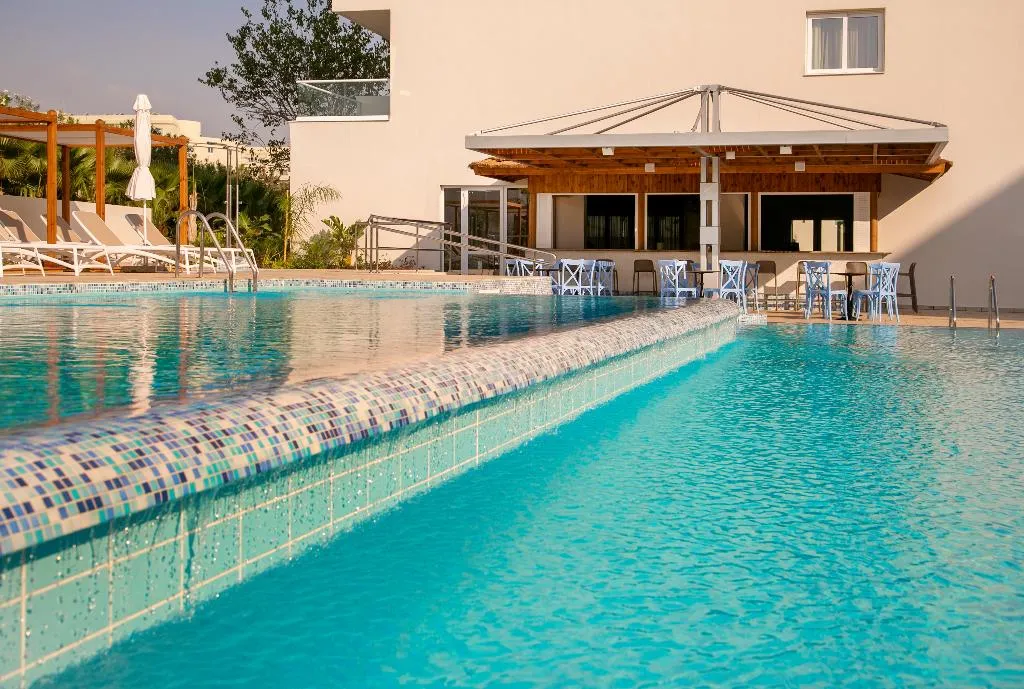 Pool, Vangelis Hotel & Suites, Cyprus