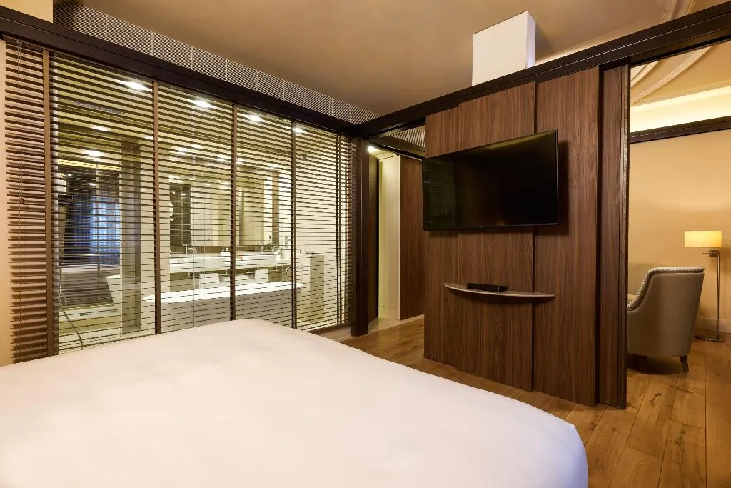 JUNIOR SUITE STANDARD Room, Villa Agrippina Gran Meliá, Rome