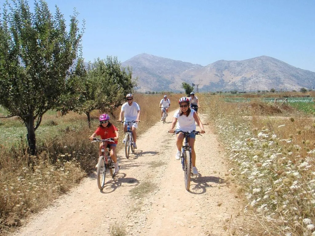 Sports and Entertainment, La Maison Ottomane, Crete