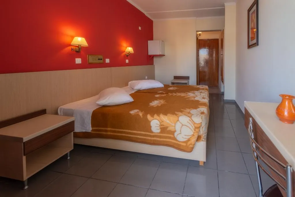 Room, Dimitris Paritsa, Kos