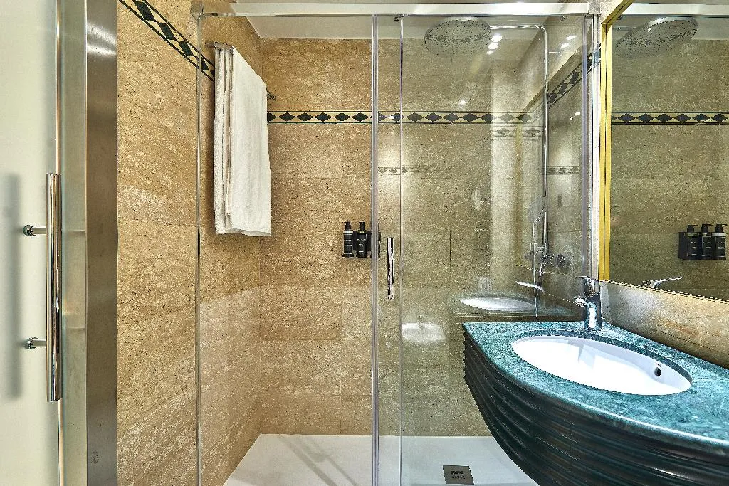 Double or Twin ECONOMY Room, Exe Mitre, Barcelona