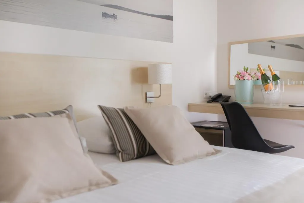 DOUBLE SIDE SEA VIEW Room, Villas Arausana and Antonina, Split