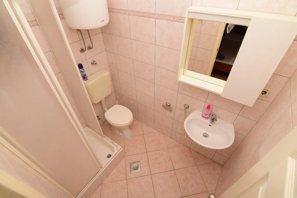 APARTMENT STANDARD Room, Renata, Split