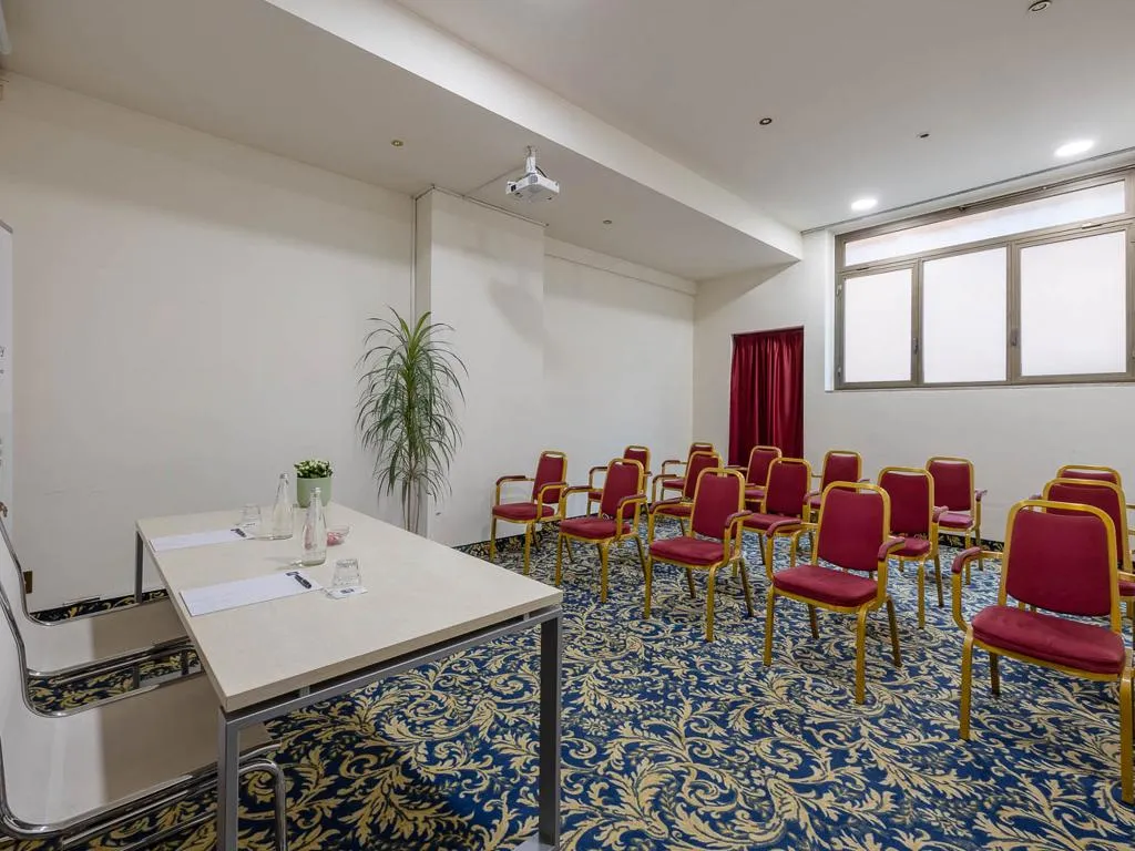 Conferences, iH Hotels Milano St. John, Milan